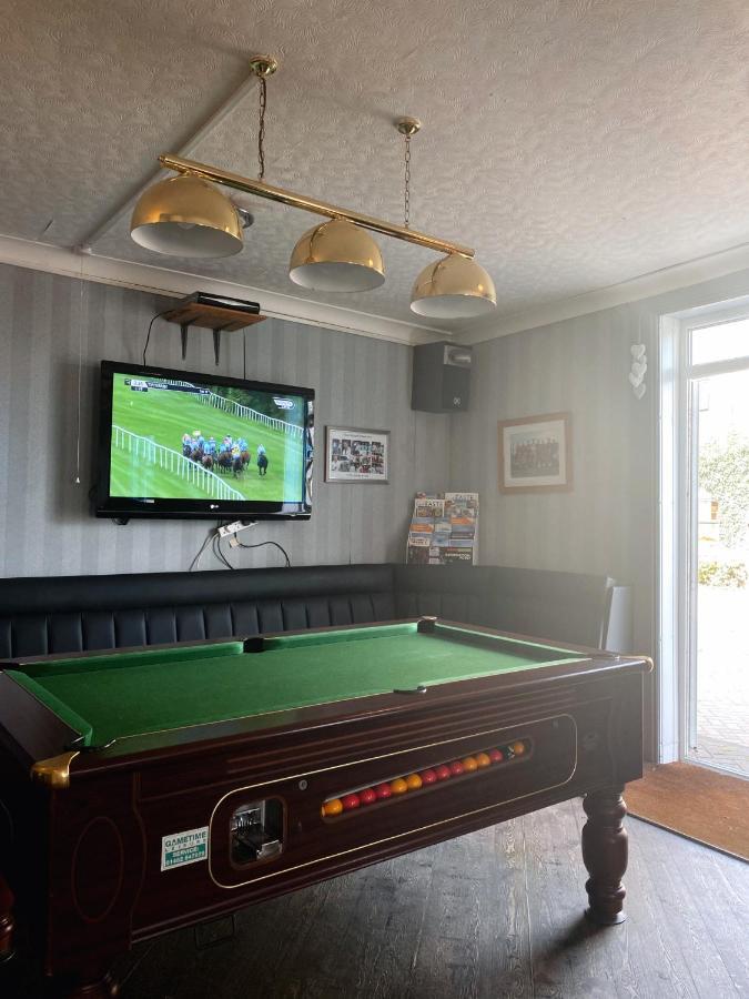 The Whistle And Flute Hotel Barnetby le Wold Kültér fotó